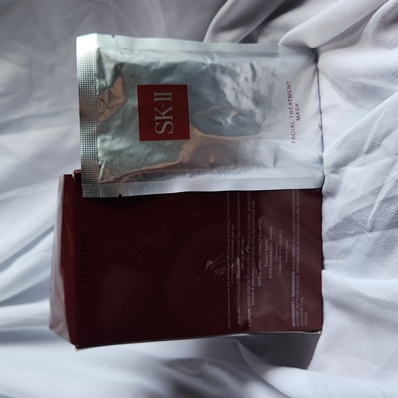 BNWT SK-II Facial Treatment Mask - Hydrating Sheet Mask, set of 10 - Picture 2 of 4